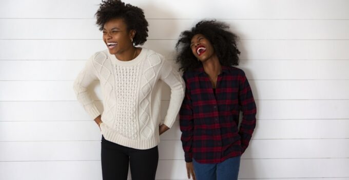 How Often Should You Wash a Wig If Worn Daily: A Guide