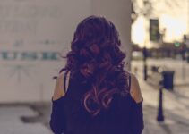 How to Change the Part on a Wig: Easy Step-by-Step Guide